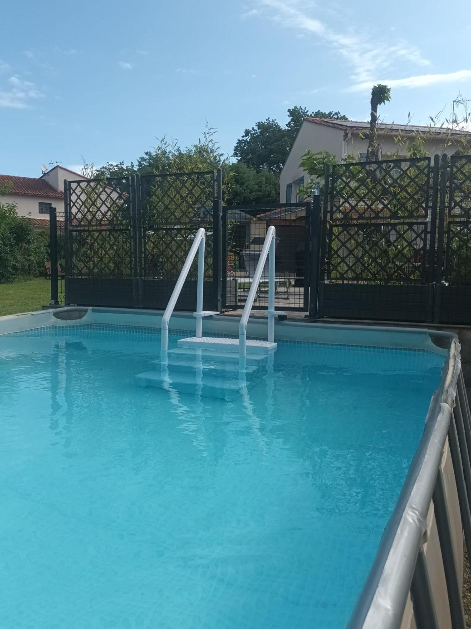 Gite Ma Vie La 3 Etoiles, Jacuzzi, Animaux Acceptes Saint-Julien-de-Cassagnas Exterior photo